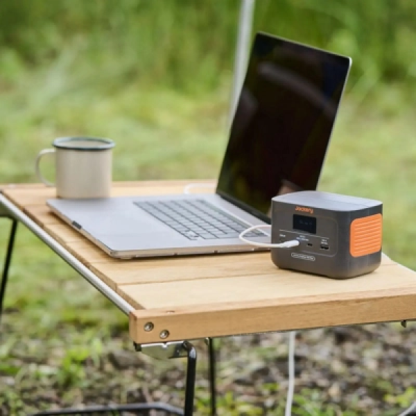 Зарядна станція Jackery Explorer 100 Plus 99.2Ah (Explorer-100PLS)
